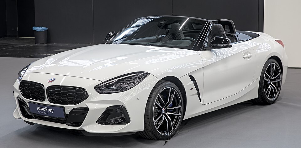 BMW Z4 M40i G29 Facelift in Weiß, Frontansicht